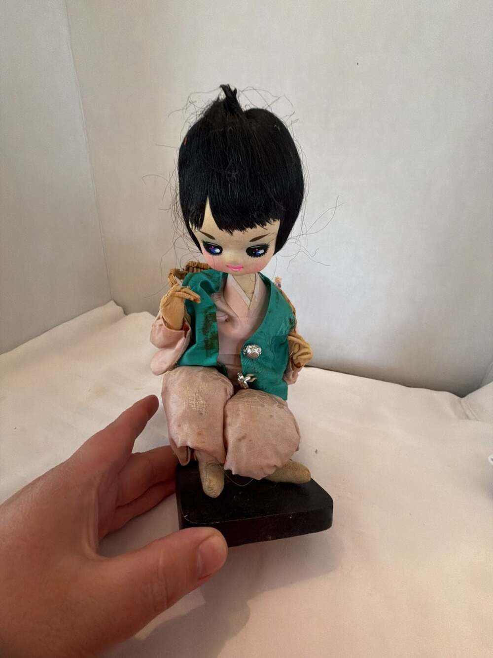Vintage Big Eye Doll Japanese Korean Folk Art Souvenir Figure